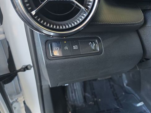 New 2025 Chevrolet Equinox LT image 19