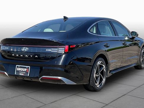 Used 2024 Hyundai Sonata SEL w/ Convenience Package FWD image 12