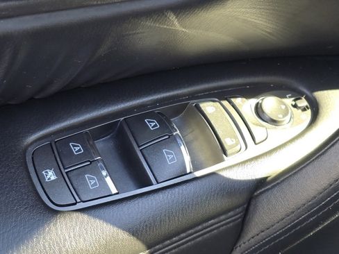 Used 2024 Nissan Armada SV image 24