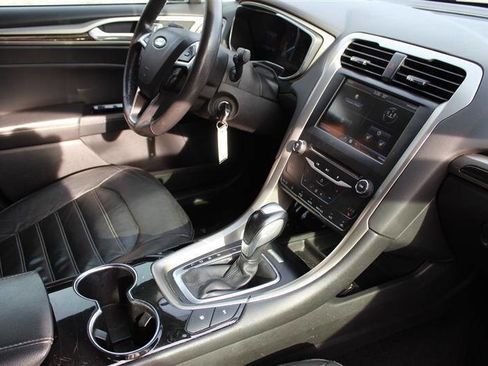 Used 2014 Ford Fusion Energi SE image 23