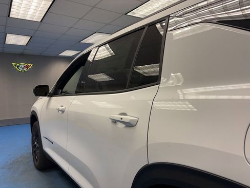 New 2026 Chevrolet Traverse LT w/ Midnight/Sport Edition FWD image 18