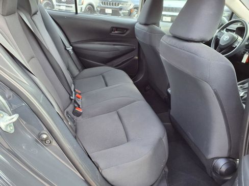 Used 2024 Toyota Corolla LE image 19