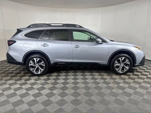 Used 2021 Subaru Outback Limited AWD/4WD image 2