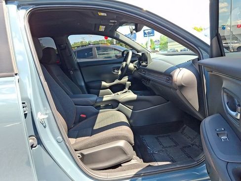 Used 2025 Honda HR-V Sport image 45