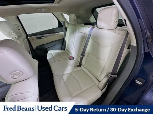 Used 2018 Cadillac XT5 Luxury w/ Driver Awareness Package AWD/4WD image 33