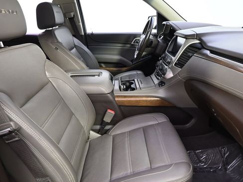 Used 2019 GMC Yukon XL Denali w/ Denali Ultimate Package AWD/4WD image 16