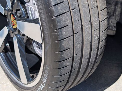 Certified 2021 Porsche 911 Targa 4 w/ Premium Package image 33