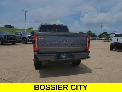 Used 2023 Ford F250 Lariat w/ Sport Appearance Package AWD/4WD image 8