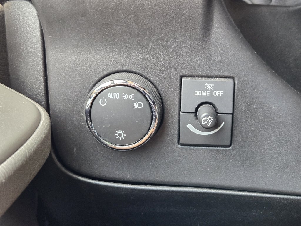 Used 2019 Chevrolet Express 2500 RWD image 24