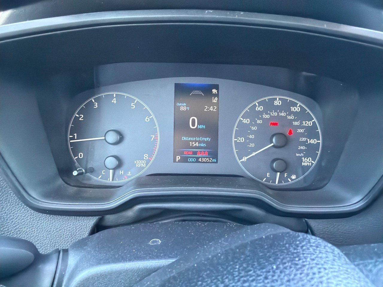 Used 2025 Toyota Corolla LE FWD image 9