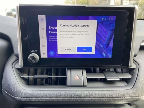 Used 2024 Toyota RAV4 LE image 21