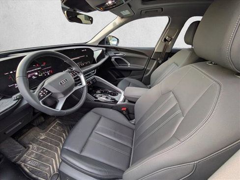 Used 2025 Audi Q5 Premium Plus w/ Premium Plus image 10