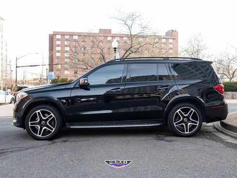 Used 2017 Mercedes-Benz GLS 550 4MATIC image 4