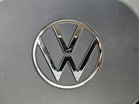 Certified 2024 Volkswagen Atlas SE FWD image 30
