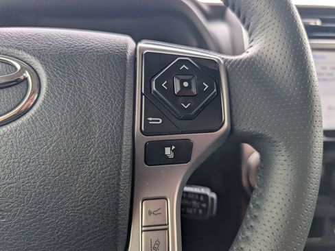 Used 2024 Toyota 4Runner SR5 AWD/4WD image 18
