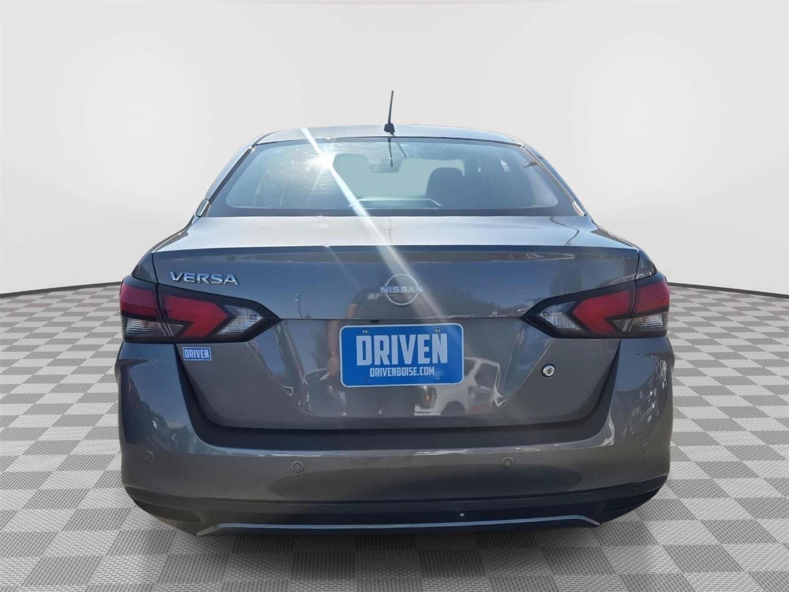 Used 2025 Nissan Versa S w/ Trunk Package FWD image 5