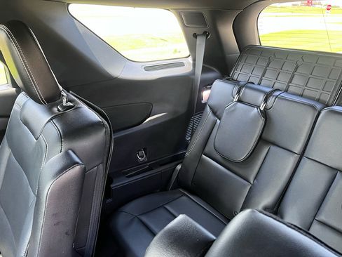 Used 2021 Ford Explorer ST w/ Equipment Group 401A AWD/4WD image 18