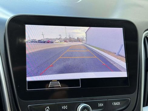 Used 2024 Chevrolet Malibu LT image 4