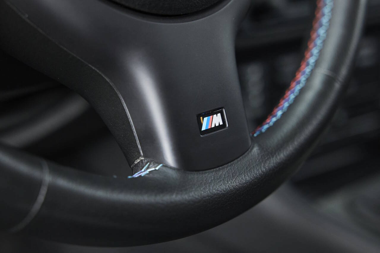 Used 2003 BMW M5 RWD image 50