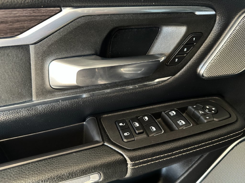 Used 2025 RAM 1500 Laramie w/ Night Edition AWD/4WD image 10