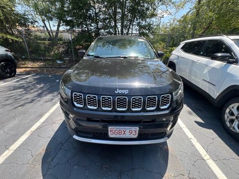 Used 2025 Jeep Compass Limited AWD/4WD image 8