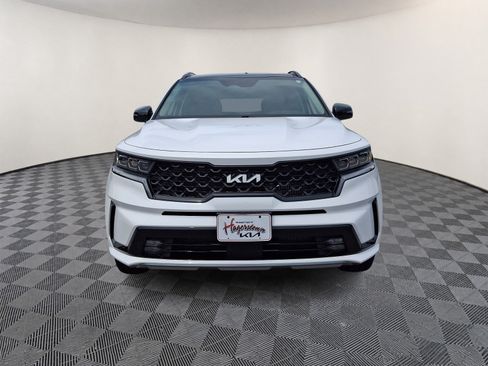 Certified 2023 Kia Sorento SX AWD/4WD image 2