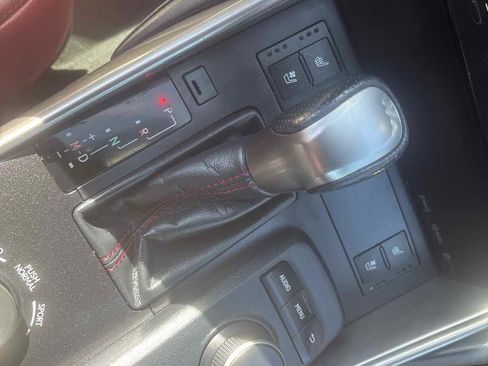 Used 2018 Lexus IS 300 image 18