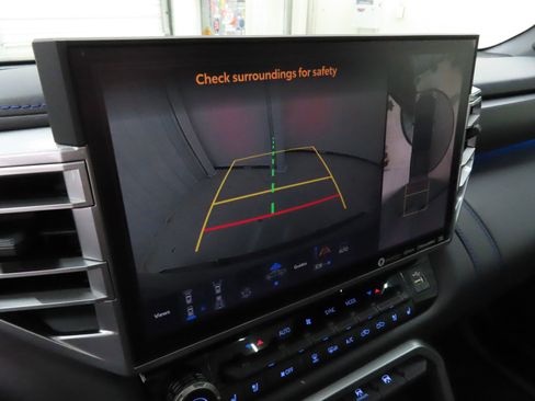 Used 2023 Toyota Tundra Platinum w/ Advanced Package image 19