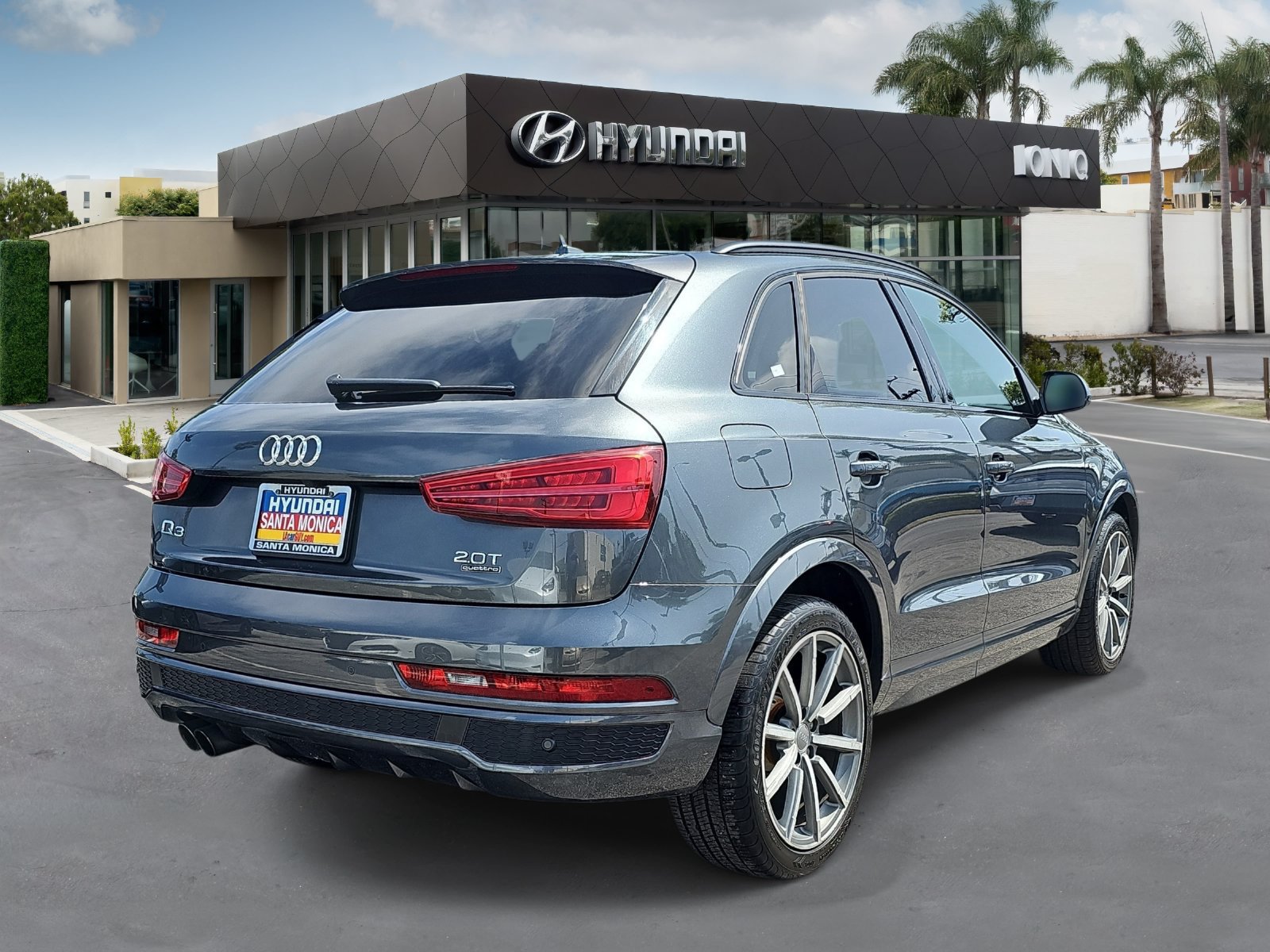 Used 2018 Audi Q3 2.0T Premium Plus AWD/4WD image 3