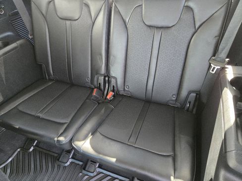 Used 2023 Kia Sorento SX image 31