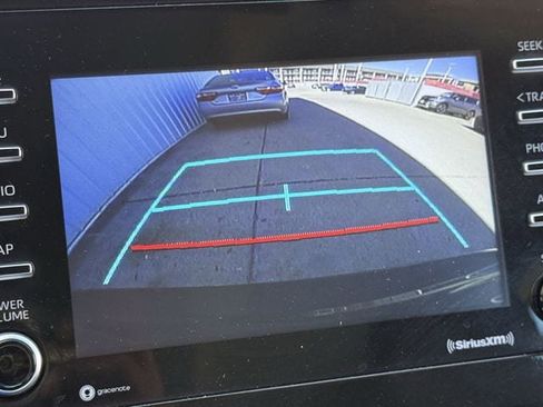 Used 2024 Toyota Camry SE image 16