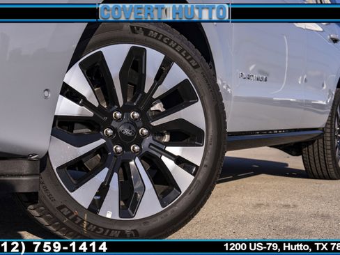 New 2025 Ford Expedition Platinum w/ Driver's Package image 2