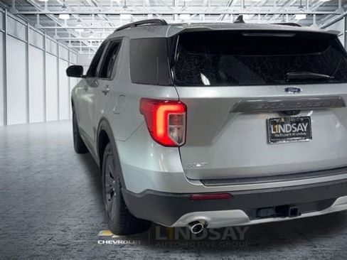 Used 2023 Ford Explorer XLT w/ Equipment Group 202A image 8