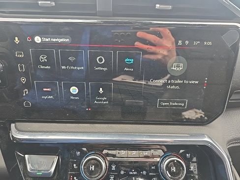 Used 2025 GMC Sierra 3500 Denali image 23