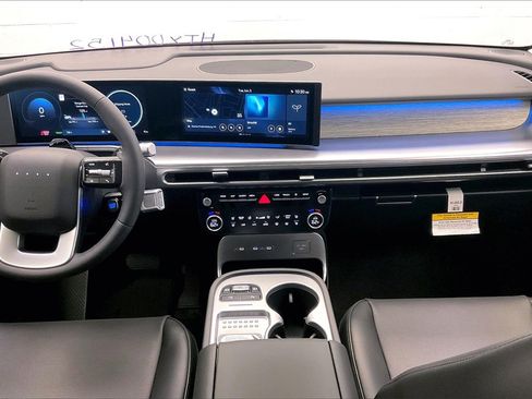 New 2026 Hyundai Ioniq 9 SEL image 5