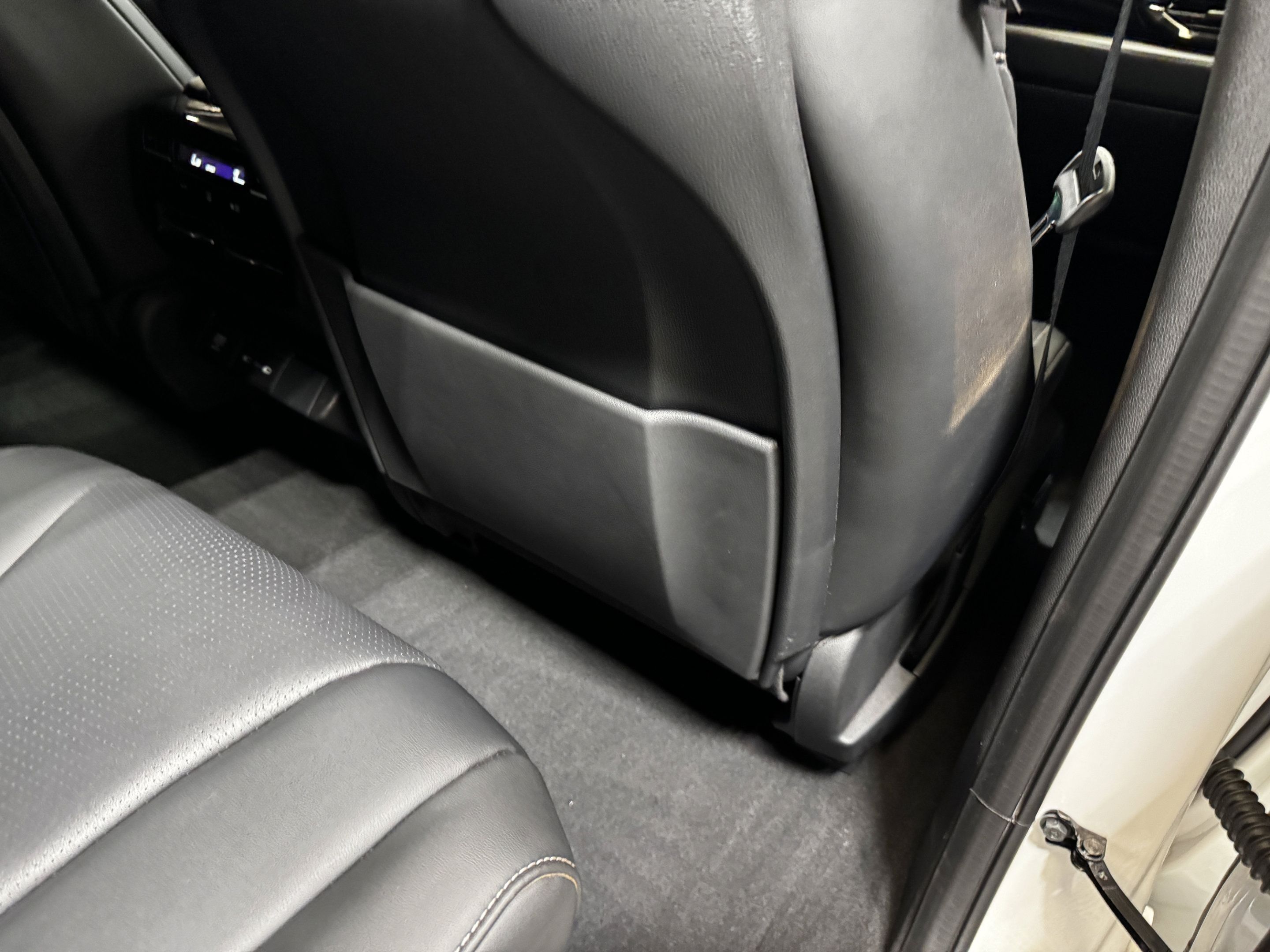 Certified 2026 Acura MDX w/ Technology Package FWD image 37