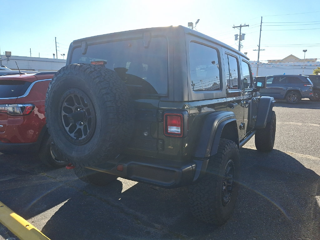 Used 2022 Jeep Wrangler Unlimited Rubicon w/ Xtreme Recon 35" Tire Package AWD/4WD image 6
