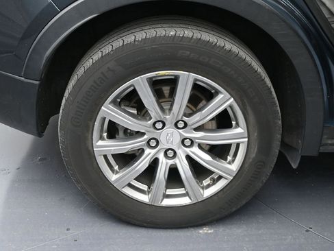 Used 2019 Cadillac XT4 Premium Luxury w/ Cold Weather Package image 37