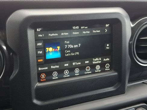 Used 2022 Jeep Gladiator Sport image 18