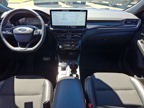 Certified 2024 Ford Escape ST-Line w/ Tech Pack #1 AWD/4WD image 14