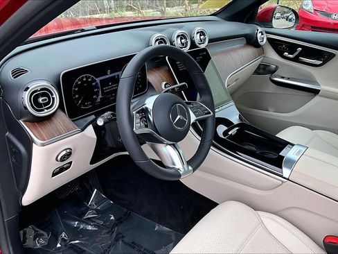 Used 2026 Mercedes-Benz GLC 350e 4MATIC image 18