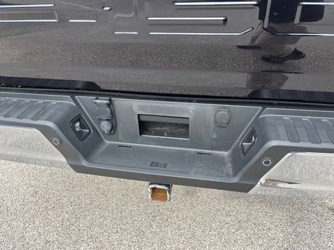 Used 2022 Ford F150 XLT w/ Equipment Group 302A High image 18