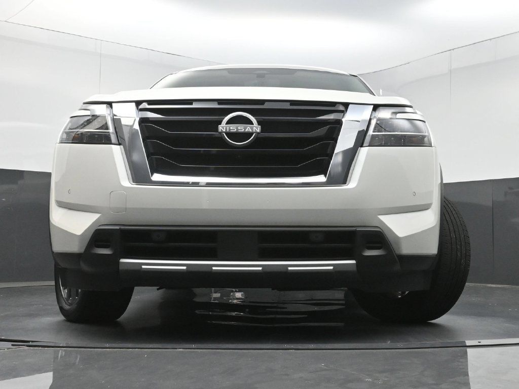 Used 2024 Nissan Pathfinder SL w/ SL Premium Package FWD image 28