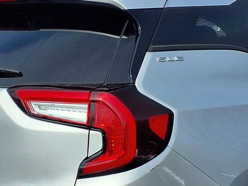 Used 2022 GMC Terrain SLE w/ Driver Convenience Package image 25