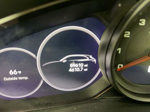 Used 2023 Porsche Cayenne image 22