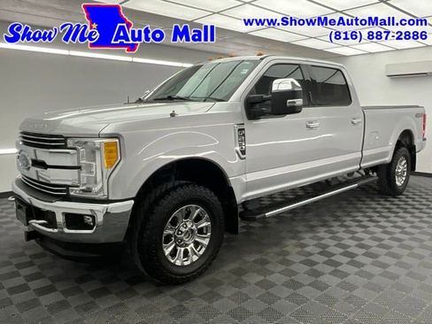 Used 2017 Ford F250 Lariat w/ Chrome Package image 1