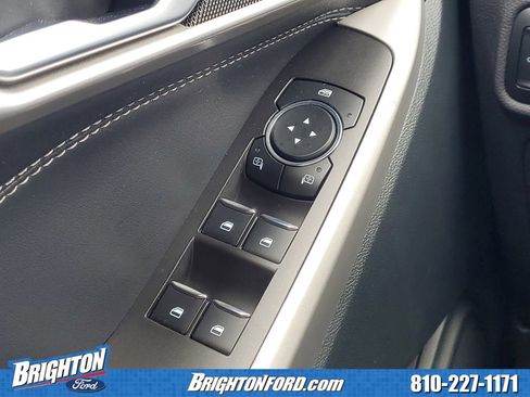 Certified 2024 Ford Explorer XLT w/ Equipment Group 202A AWD/4WD image 17
