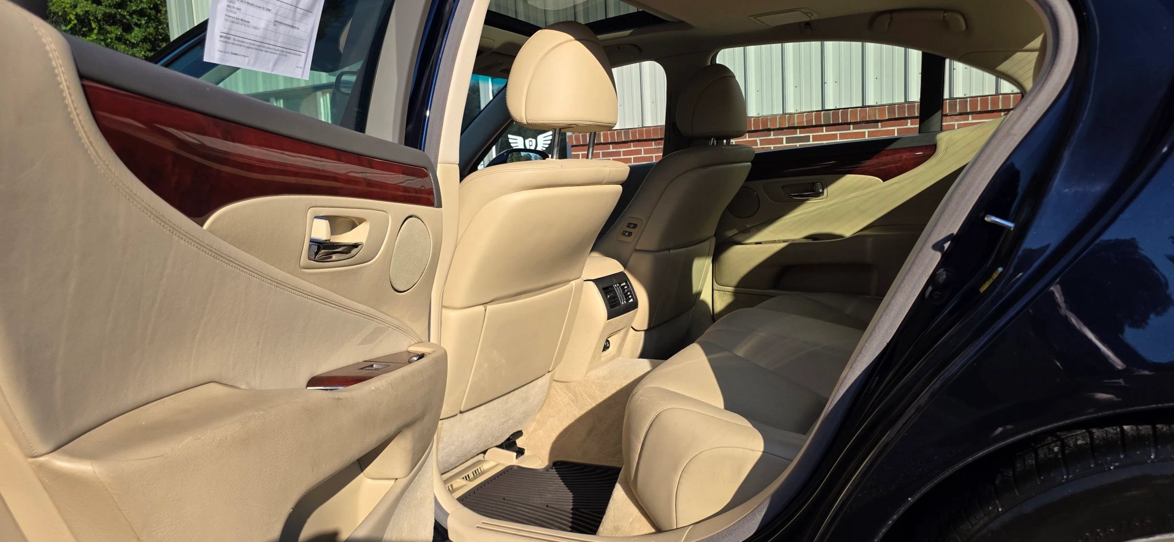 Used 2008 Lexus LS 460 w/ Comfort Pkg RWD image 20