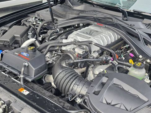 Used 2020 Ford Mustang Shelby GT500 w/ Technology Package RWD image 18