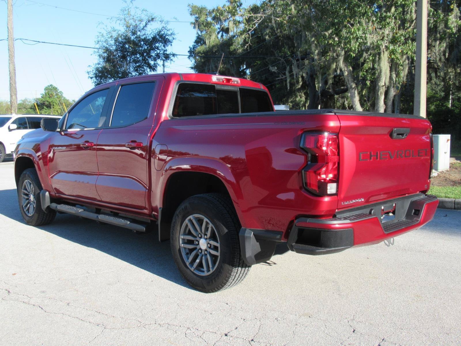 Used 2024 Chevrolet Colorado LT w/ LT Convenience Package RWD image 5